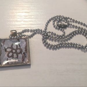 A beautiful necklace with a rusty look